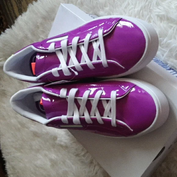 SALE!!!Adidas sleek snickers - Picture 2 of 12